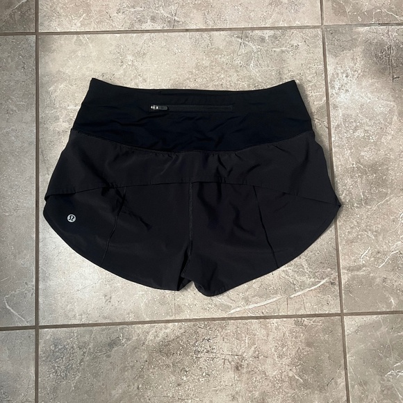 Lululemon Speed Up Short High-Rise *2.5" - Picture 4 of 5